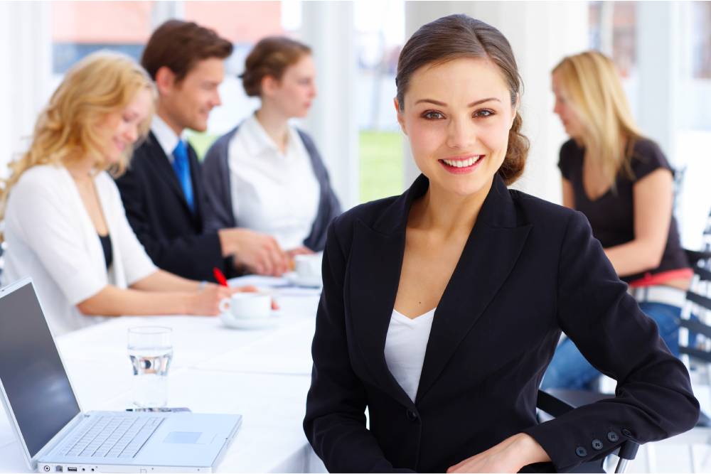 Oferta de empleo: Departamento de Administración